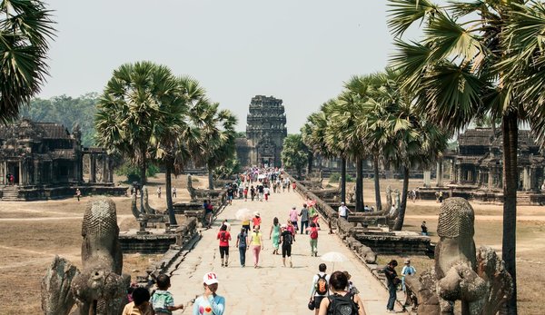 Comment organiser une visite des temples d'Angkor au Cambodge en évitant les foules ?